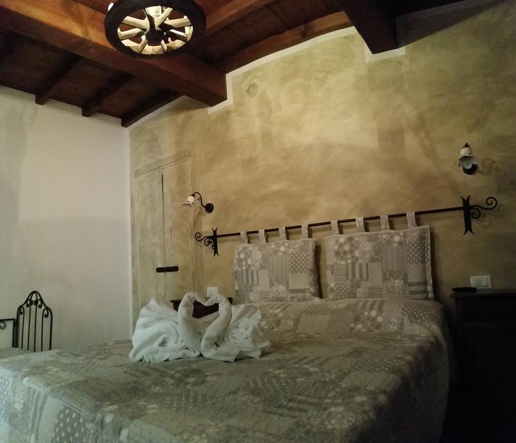 Bed and Breakfast La Casa Delle Rondini à Roncoferraro Extérieur photo