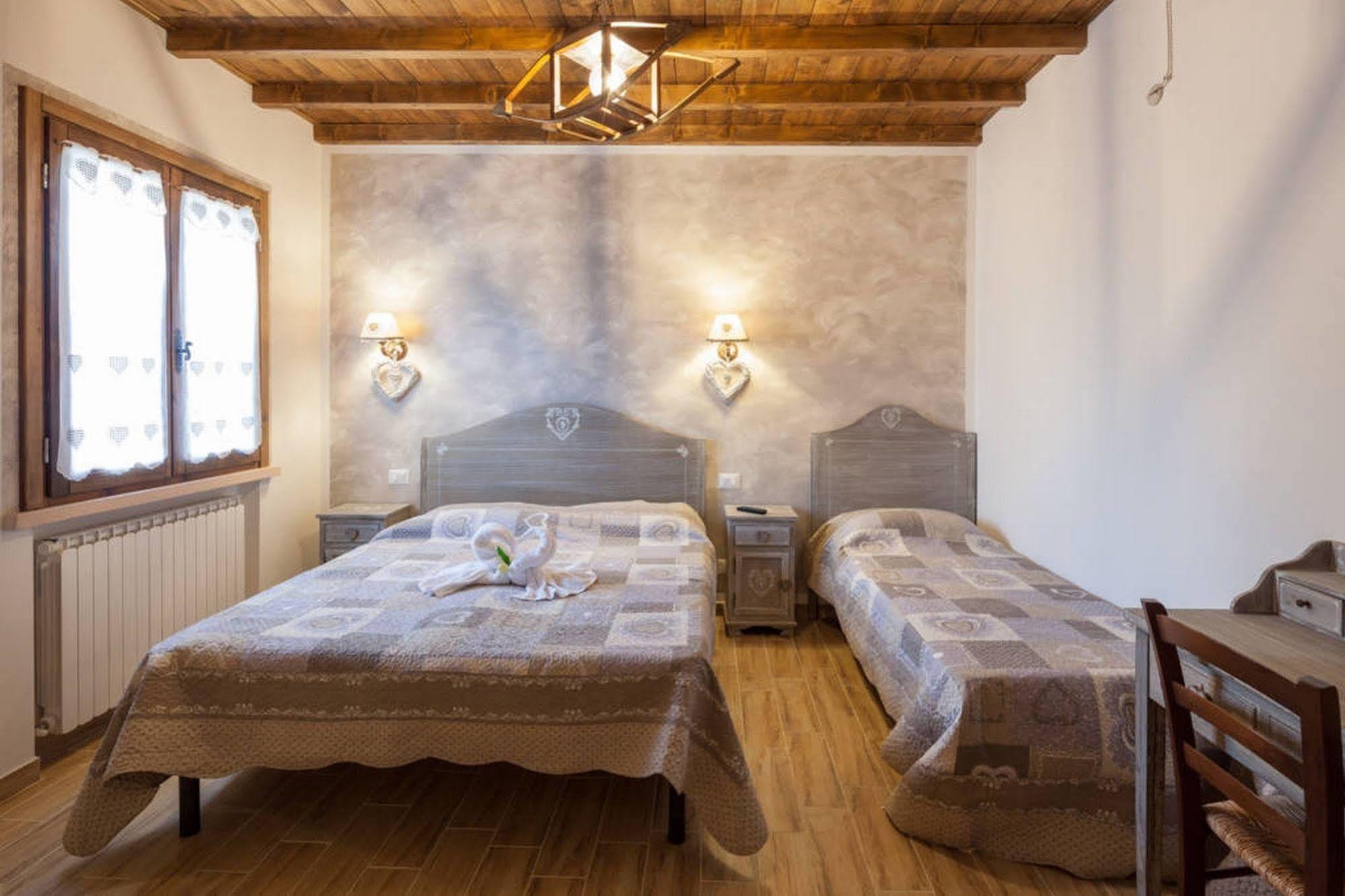 Bed and Breakfast La Casa Delle Rondini à Roncoferraro Extérieur photo